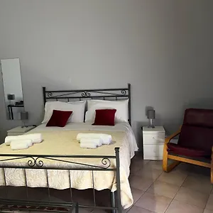 terrazza-santa-chiara.taorminaitalyhotels.com/